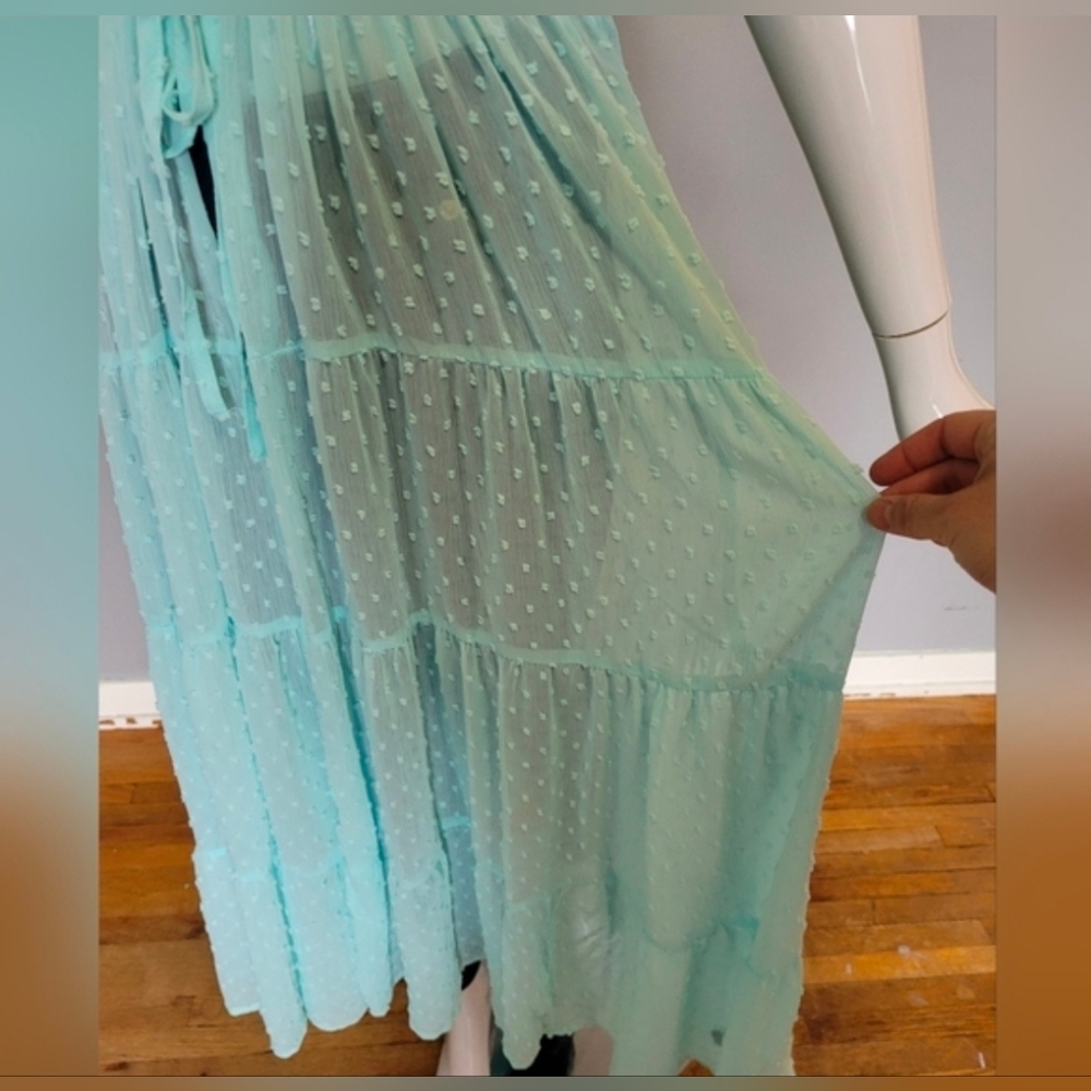 Torrid Short Sleeved Clip Dot Kimono - Size 1X - Picture 2 of 3
